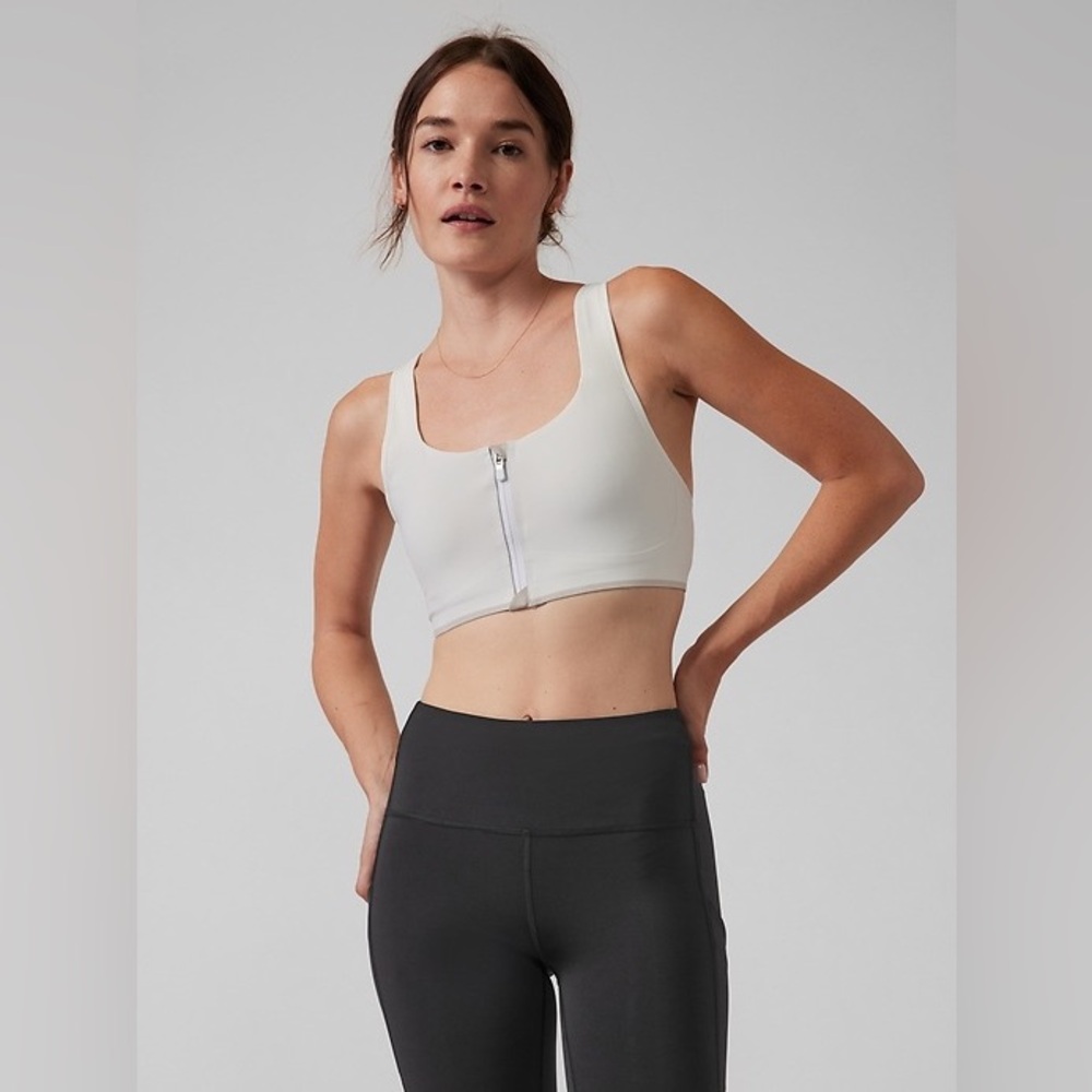 SMALL Athleta Women’s Empower II Daily Bra A-C running athletic zipper